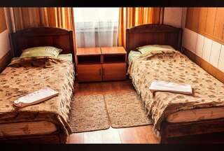 Гостиница Вояж Псков Стандартный двухместный номер с 2 отдельными кроватями-2